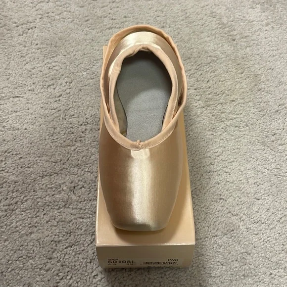 Bloch | Shoes | Bloch Axiom Pointe Shoe | Poshmark